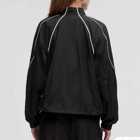 Lululemon -License to Train Lightweight Jacket - Picture 11 of 12